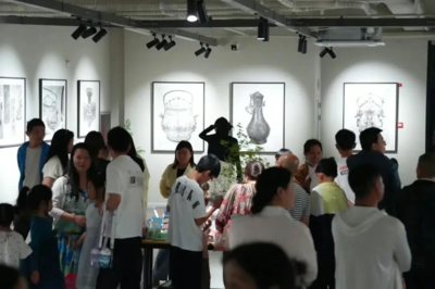 楚韻新繪 當(dāng)千年文物在當(dāng)代藝術(shù)中重生——記“荊楚文物躍然紙上”學(xué)生交流活動